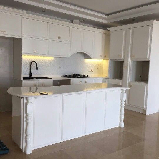 کابینت انزو سوپر پولیشی با رنگ پلی اورتان متری ۷۰ میلیون