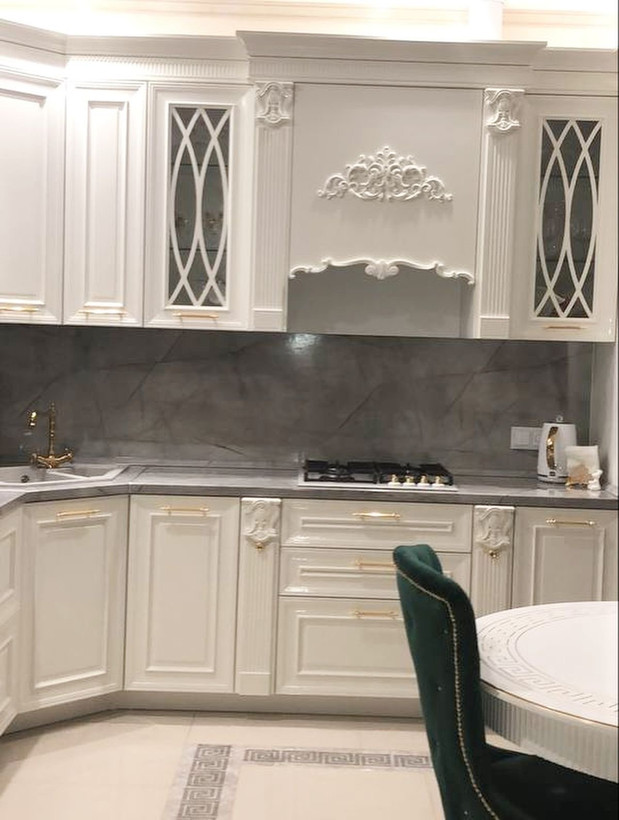کابینت ترکیبی نئوکلاسیک و ممبران با طراحی لوکس و مدرن