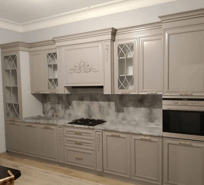 طراحی و اجرای کابینت نئوکلاسیک ممبران با جزئیات ظریف