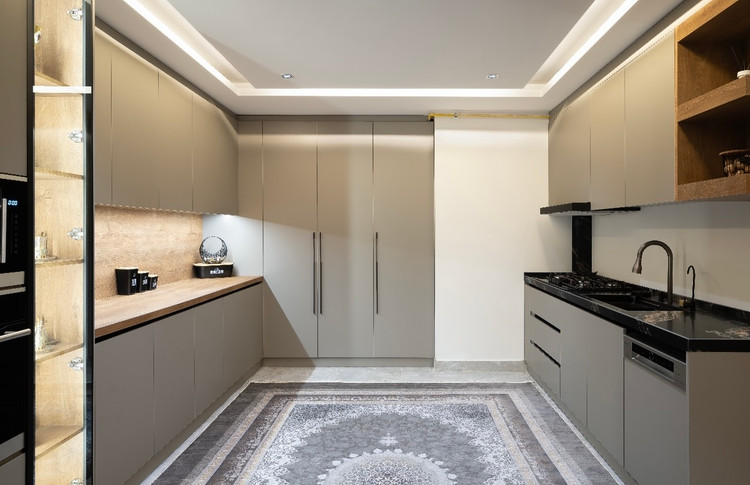 کابینت هایگلاس سوپرمات آنتی فینگر متری ۲۸ میلیون